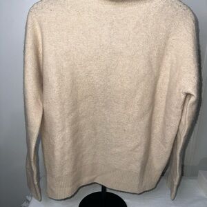 Tahari Elegant 100% 2 Ply Cashmere Cream Pullover